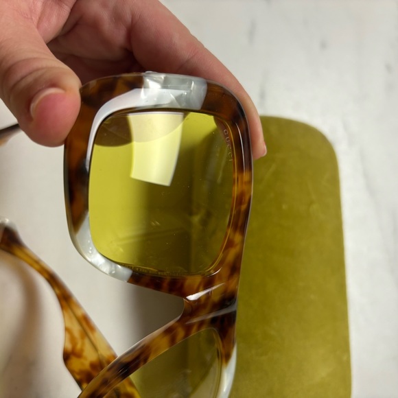 Gucci sunglasses! RARE - Picture 6 of 6